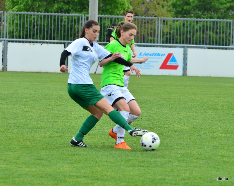 Süle Dóra
