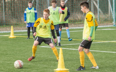 Futballkapcsolat Pápa és Győr között