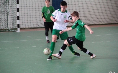 Kezdődnek a párharcok a középdöntőért